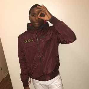 Meet your Posher, Elisha